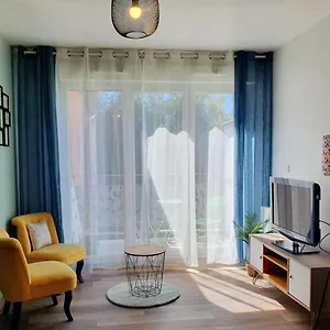 Fonctionnel Au Calme Avec Garage Individuel Et Balcon Lyon