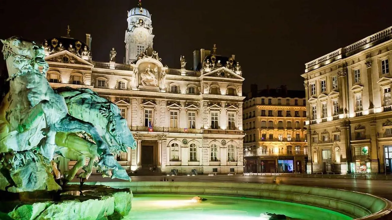 Appartement Haussmannien D'Artiste, Exception, Quai De Saone Balcon+Parking Lyon Apartman